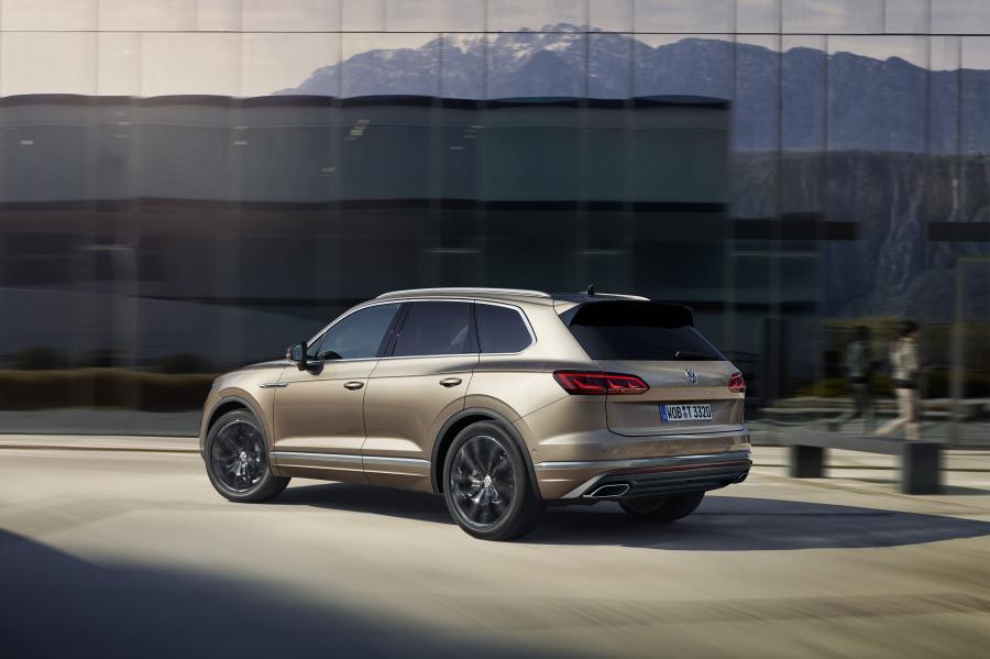  Volkswagen Touareg V6 TDI Atmosphere 2018 года  (WW) (фото 6 из 15)